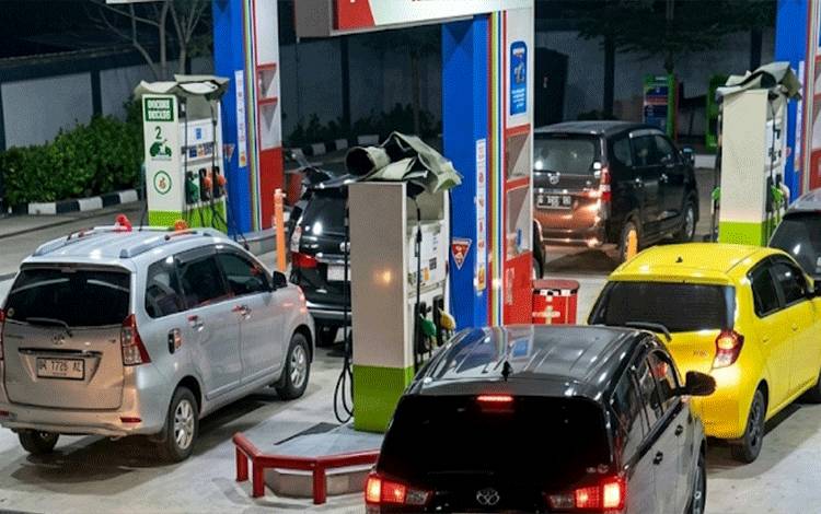 Wali Kota Palangka Raya Instruksikan SPBU Operasikan Seluruh Nozel