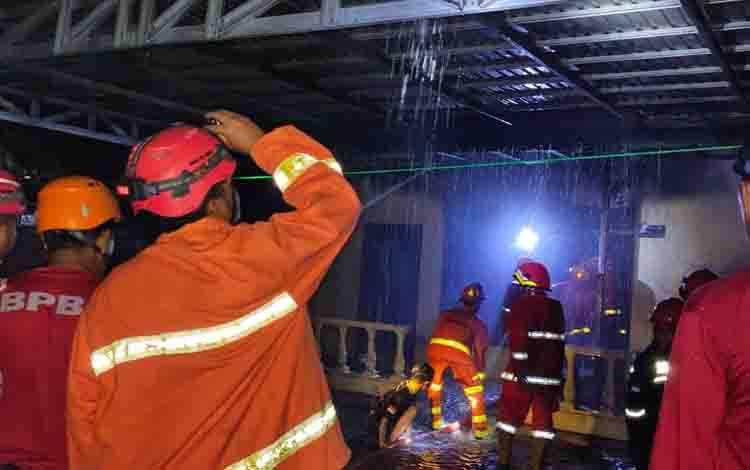 BPBD Catat Satu KK Terdampak Kebakaran di Selat Dalam Kapuas, Satu Warga Luka Dievakuasi ke RSUD