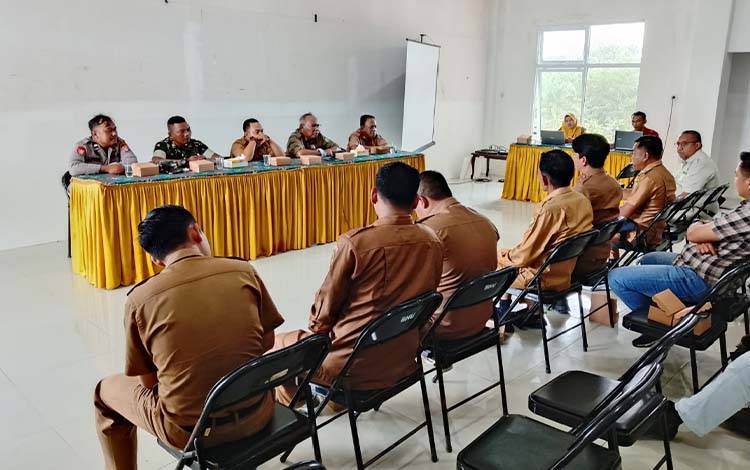 BPBD Kotim Rakor dengan Kecamatan Mentaya Hilir Utara Antisipasi Karhutla dan Kekeringan