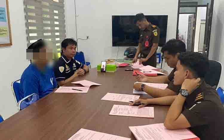 Polres Lamandau Serahkan Tersangka Kasus Pembunuhan Hetty Noviani ke Kejaksaan