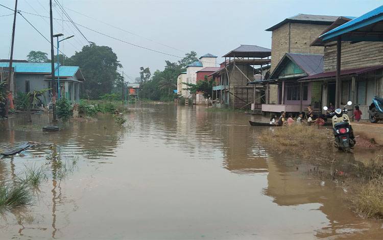 BPBD Kotim Siapkan Desa Hanjalipan sebagai Titik Siaga Darurat Banjir Luapan Sungai Mentaya
