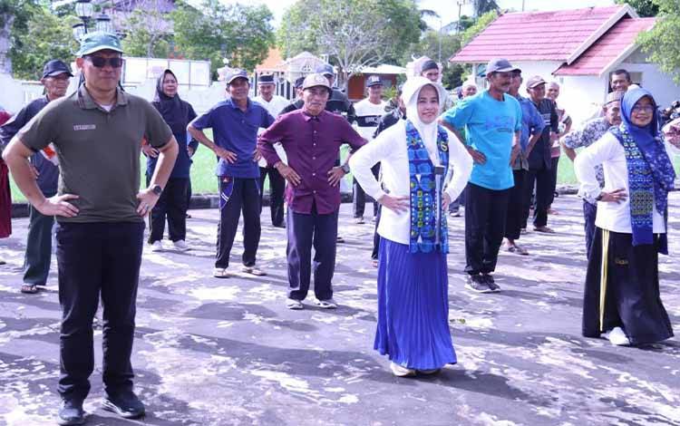Senam hingga Cek Kesehatan Meriahkan Peringatan HUT Lansia ke-30 di Seruyan