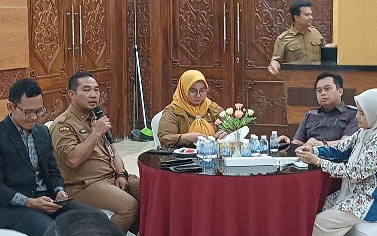 DPRD Kotim Sambut Operasional Super Air Jet Perdana Mendarat di Sampit