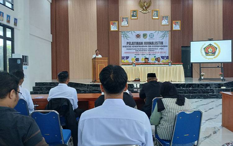 Ketua PWI Kalteng: Jurnalis Wajib Lawan Hoaks dan Sajikan Informasi Akurat