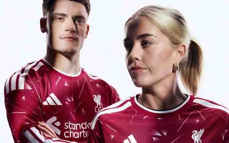Liverpool Pakai Jersi Kandang Terbaru pada Laga Penutup Musim Ini