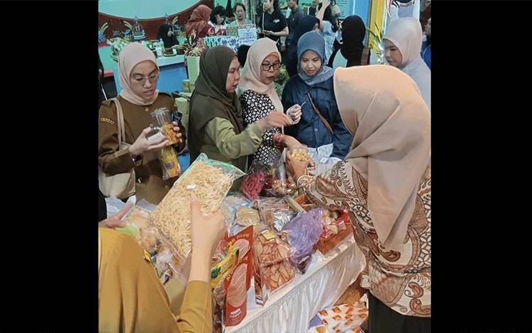 Stand Kobar Diserbu Pengunjung di Kalteng Expo 2026, Raup Omset Puluhan Juta Rupiah
