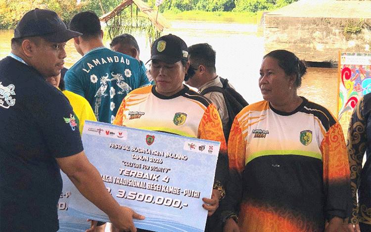 Kontingen Palangka Raya Raih Predikat Terbaik IV Lomba Besei Kambe FBIM 2026