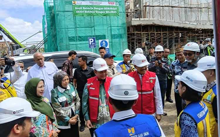Mensos Saifullah Yusuf Tinjau Proyek Sekolah Rakyat di Katingan