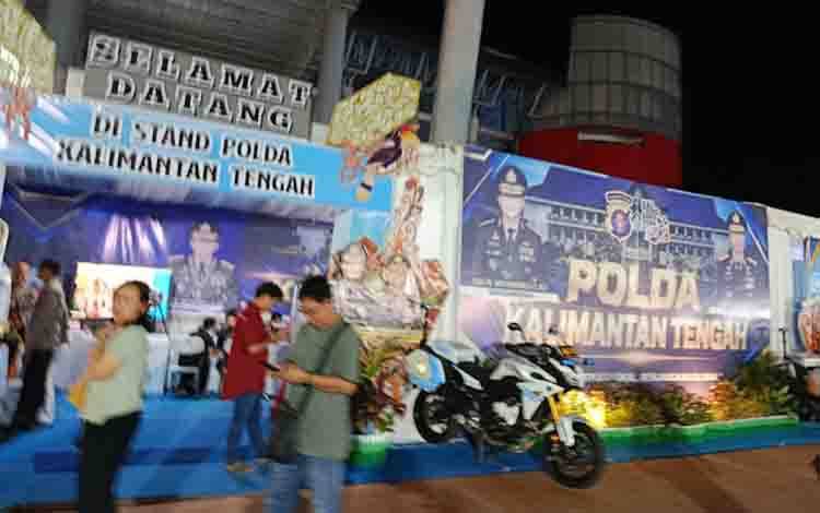 Stand Polda Kalteng Juara 1 Kategori Kementerian, Lembaga dan Perbankan Kalteng Expo 2026