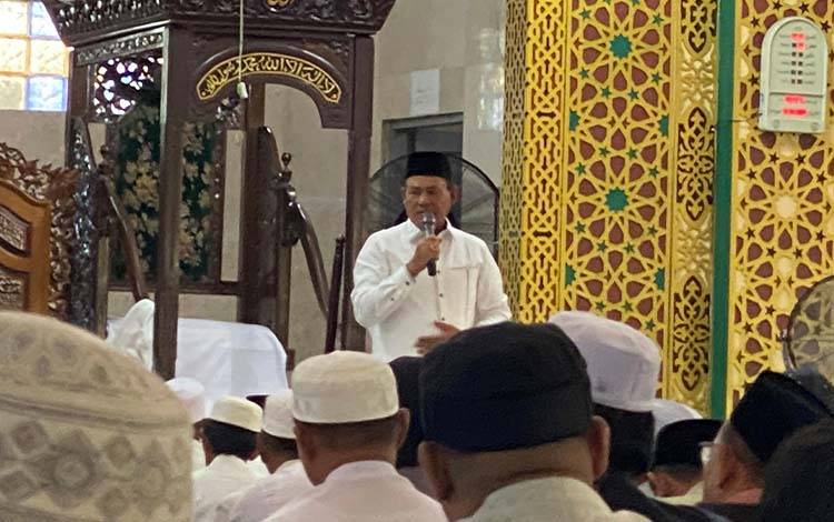 Bupati Seruyan Salat Iduladha di Masjid Agung Nurul Yaqin