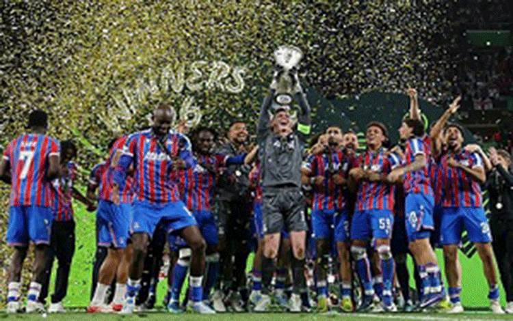 Gol Mateta Bawa Crystal Palace Raih Juara Liga Conference 2025/26