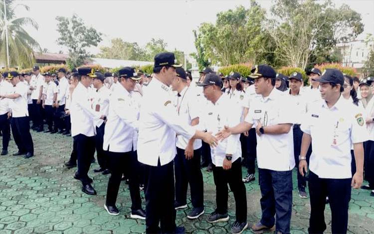 Bupati Barito Utara Tekankan Disiplin ASN dan Optimalisasi Pelayanan Publik Pada Dinas PUPR