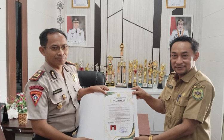 Jamin Keamanan Pangan, Dinkes Gunung Mas Terbitkan SLHS untuk Dapur MBG Polres