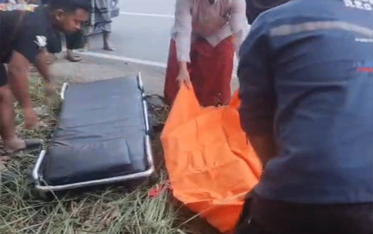 Satu Orang Meninggal Dunia dalam Kecelakaan Tunggal di Padang Panjang Karang Intan