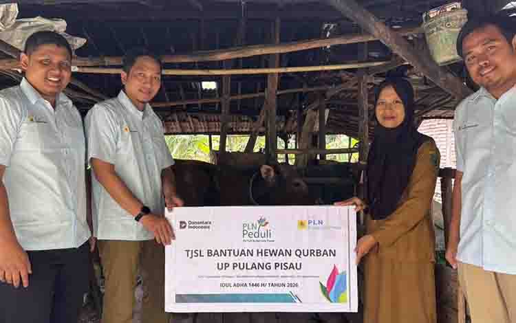 PLN Nusantara Power Serahkan Bantuan untuk Desa Mantaren II