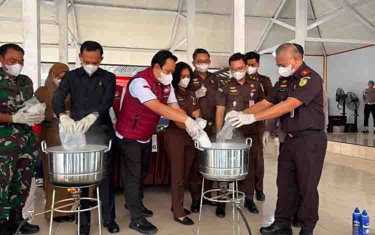 Polres Lamandau Musnahkan 10,5 Kilogram Sabu, Jaringan Antarnegara Terungkap