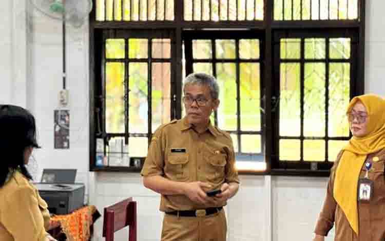 Kadisdik Barut Tinjau Sejumlah Sekolah Pastikan Sarana dan Prasarana Berfungsi Optimal