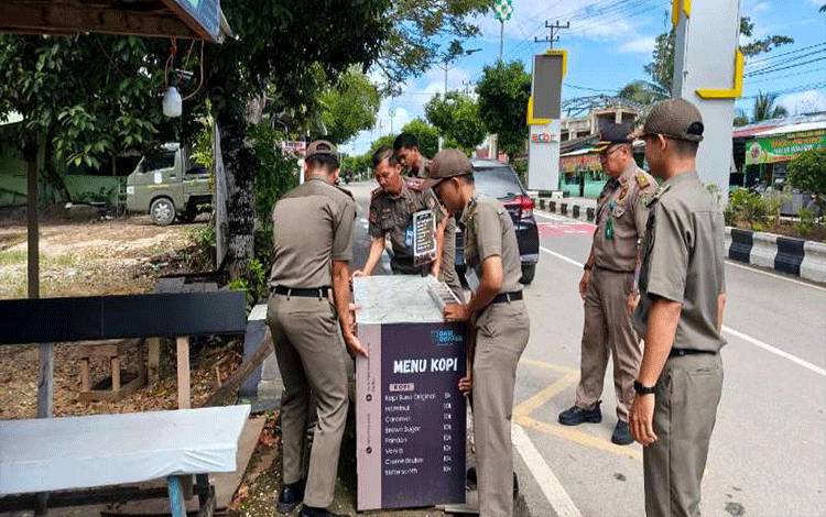 Satpol PP Barut Sosialisasikan Perda, Pedagang Minta Penegakan Aturan Tanpa Tebang Pilih