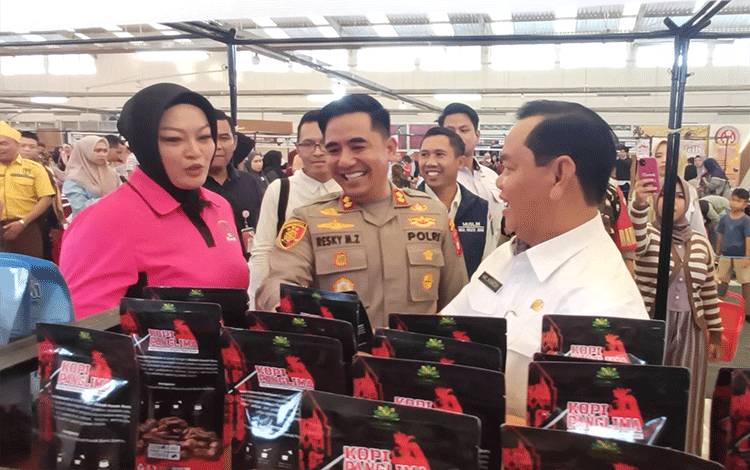 Polres dan Pemkab Kotim Kolaborasi Gelar Bazar UMKM Dorong Pertumbuhan Ekonomi Lokal