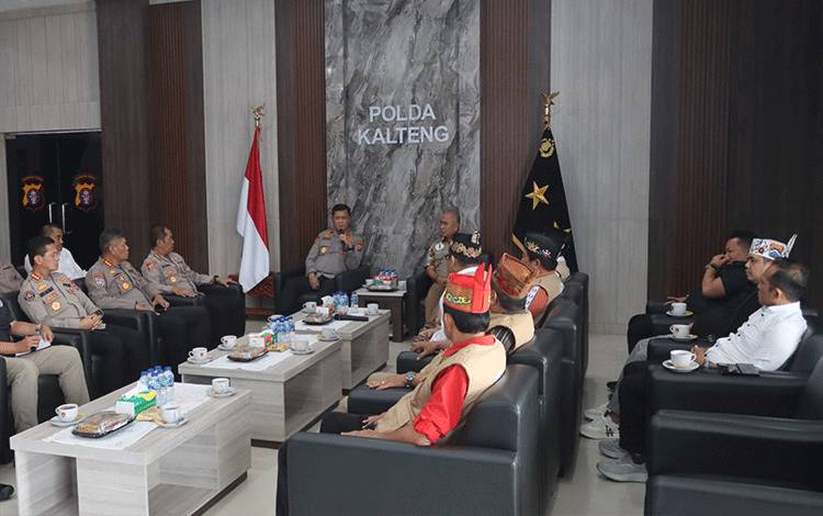 Kapolda Kalteng Tegaskan Dukungan Penuh Sinergi dengan Gerakan Dayak Anti Narkoba
