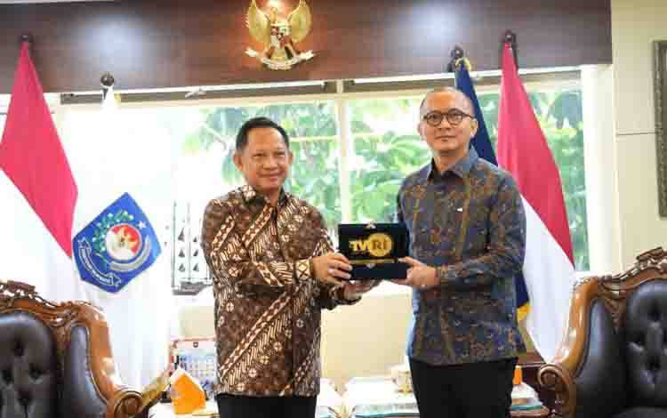 Mendagri Imbau Daerah Nobar Piala Dunia 2026 untuk Gerakkan Ekonomi
