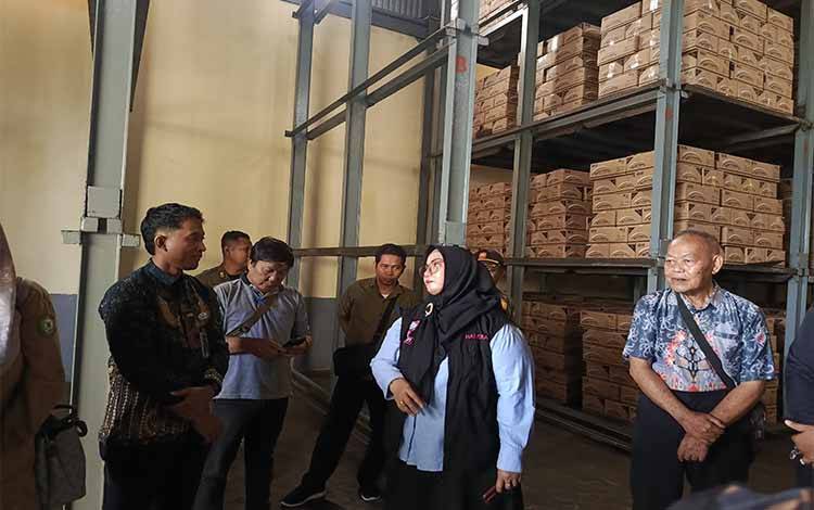 Bulog Sampit Tegaskan Tidak Ada Pengurangan Pasokan Minyakita di Kotim