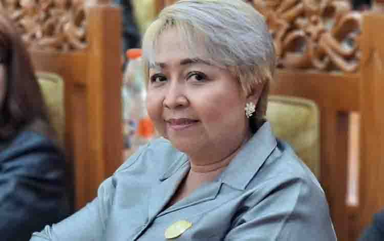 DPRD Gunung Mas Apresiasi Kreativitas Peserta Karnaval Budaya FBMM 2026