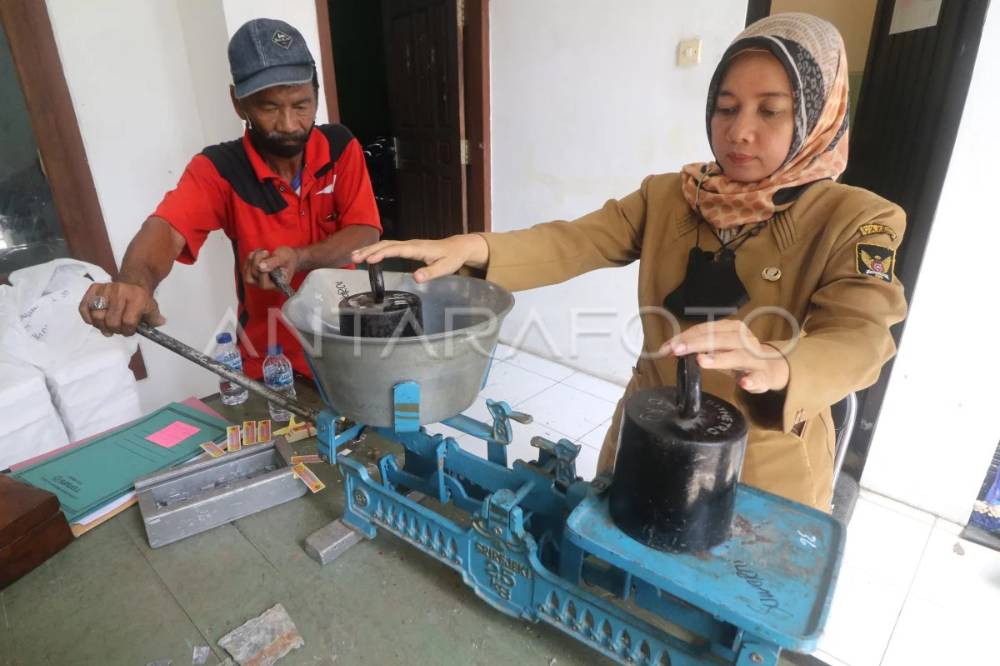 Akurasi Timbangan Pedagang Jadi Kunci Kepercayaan Transaksi di Pasar Nanga Bulik