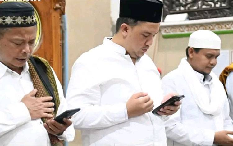 Tradisi Keagamaan Jadi Ruang Memperkuat Kebersamaan Warga Lamandau