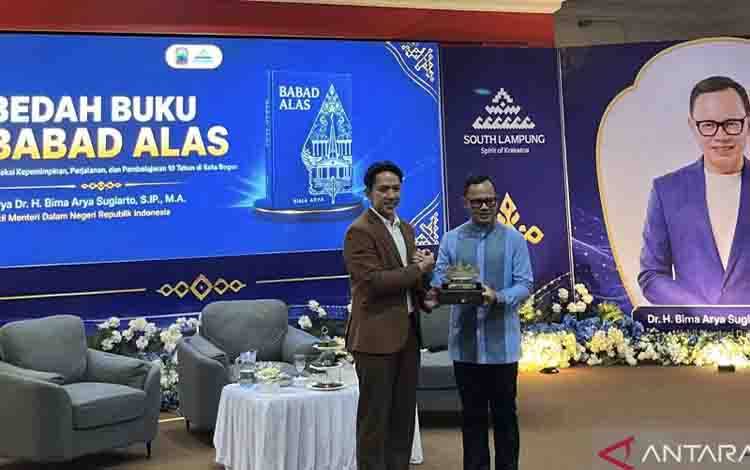 Wamendagri Dorong Lahirnya Pemimpin Masa Depan Indonesia Emas 2045
