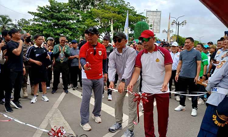 Bupati Barito Utara Launching Muara Teweh Car Free Day, Dorong Gaya Hidup Sehat dan Pengembangan UMKM