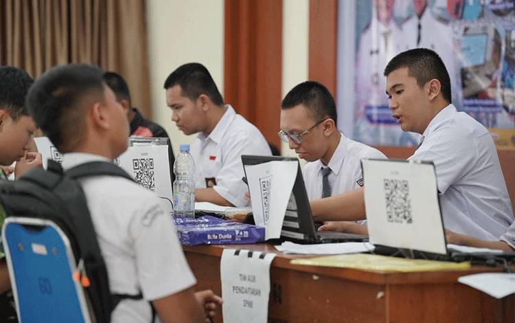 Penerimaan Murid Baru SMKN 1 Palangka Raya Gunakan Sistem Aplikasi dan Nilai Rapor