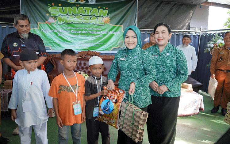 Sunatan Massal di Kapuas Diikuti 114 Peserta dari Empat Kecamatan