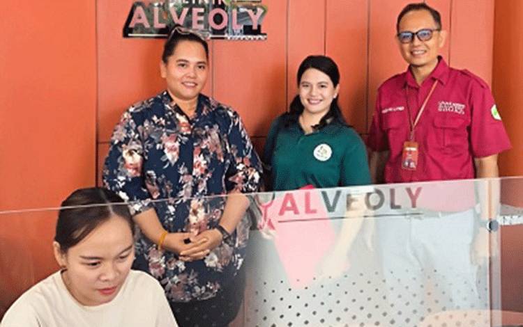 Dinkes Palangka Raya Lakukan Pengawasan dan Pengecekan Izin Praktik Tenaga Kesehatan di Klinik Alveoly