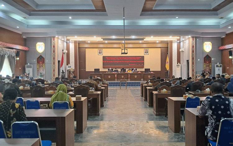 Fraksi PDI-P DPRD Kobar Dukung Perubahan Perda Tentang Pengelolaan Barang Milik Daerah