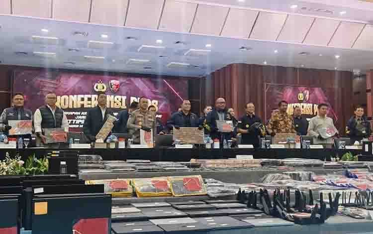 Bareskrim Tetapkan 287 WNA sebagai Tersangka Kasus Judol Hayam Wuruk