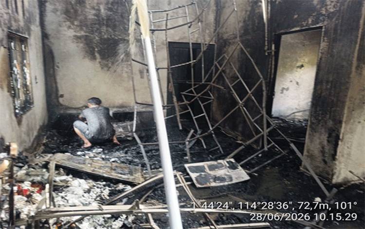 Sebuah Rumah di Desa Timpah Kapuas Ludes Terbakar, Empat Jiwa Terdampak