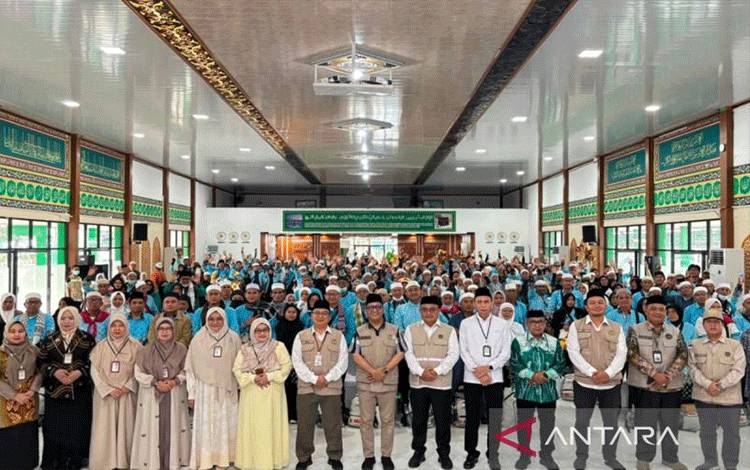 Jamaah Haji Kloter 17 Debarkasi Banjarmasin Tiba di Tanah Air