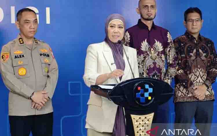 Menkomdigi Ungkap Strategi Pelaku Judol Membanjiri Komentar Medsos