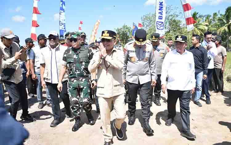 Panen Raya di Bataguh Kapuas Dihadiri Gubernur Agustiar