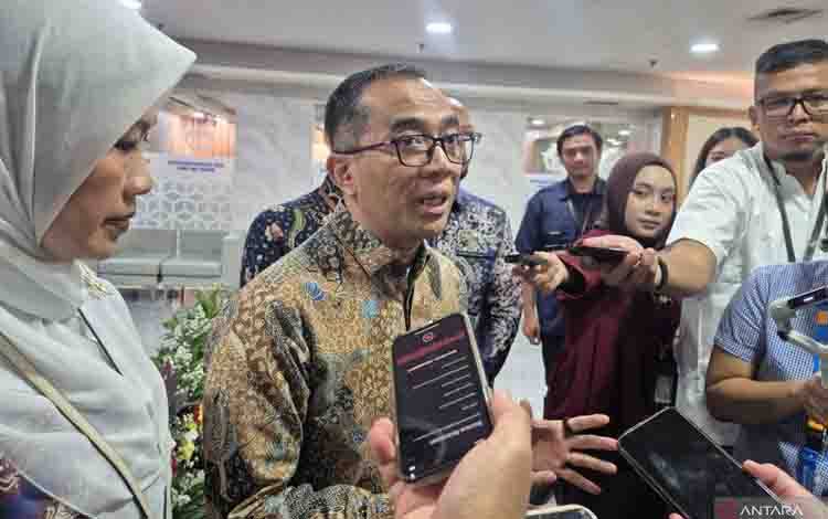 Kemdiktisaintek Kaji Usul Kenaikan Gaji Dosen Tingkatkan Kesejahteraan