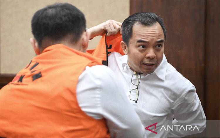 Hakim: Pemilik Blueray Cargo Beri Suap Rp91,77 M ke Pejabat Bea Cukai