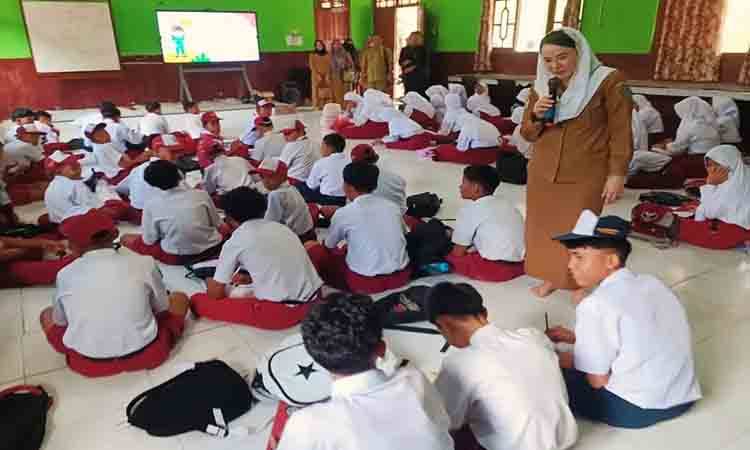 Plt Kadisdik Seruyan Monitoring MPLS 2026, Pastikan Siswa Baru Beradaptasi dengan Nyaman di Sekolah