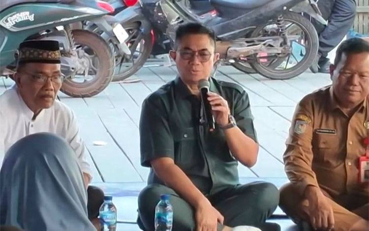 Wakil Ketua III DPRD Kalteng Kunjungi Lokasi Kebakaran Gang Sari 45 Palangka Raya