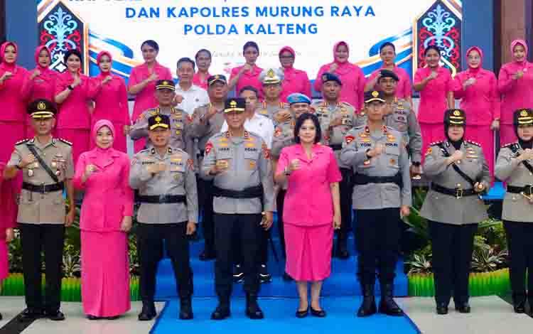 Kapolda Kalteng Pimpin Sertijab 6 Pejabat, 3 Pejabat Utama dan 3 Kapolres Berganti