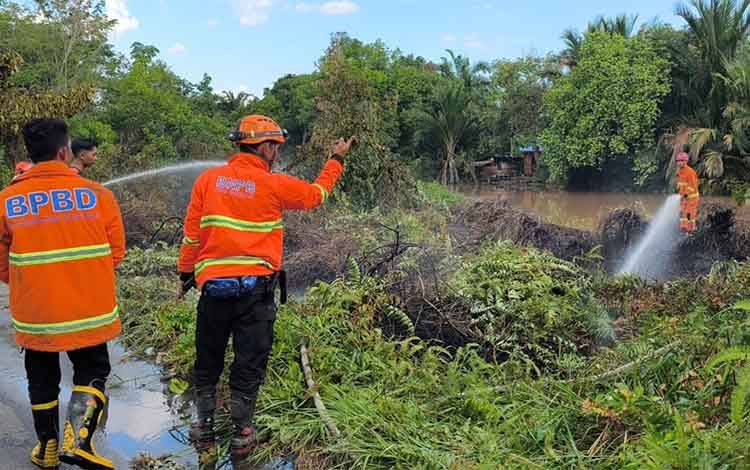 Karhutla di Basarang Hanguskan Lahan Gambut, BPBD Kapuas: Pemadaman Berlangsung Sekitar Dua Jam