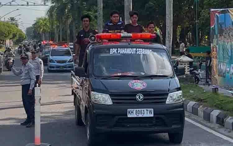 Relawan Damkar, Rescue dan TSAK Palangka Raya Melakukan Konvoi Gencarkan Sosialisasi Antisipasi Kebakaran