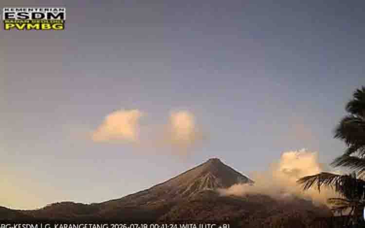 Badan Geologi: Gemuruh Gunung Karangetang terdengar hingga Pos PGA