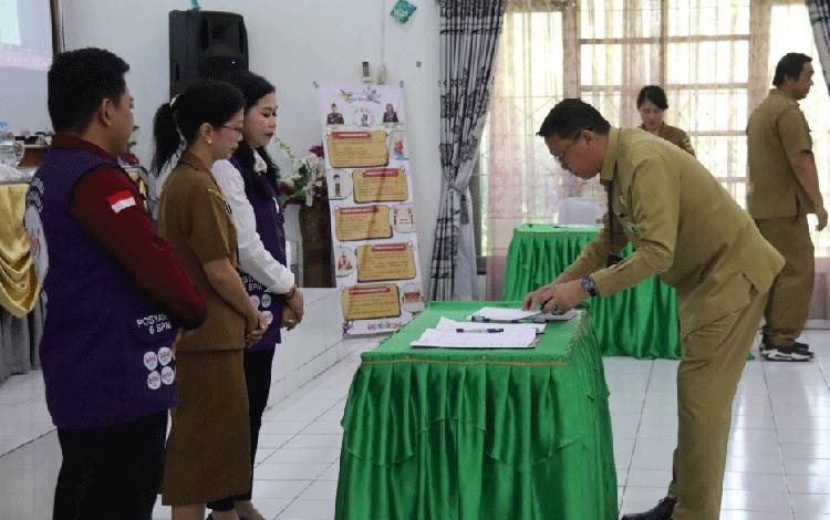 Tim Pembina Posyandu Kabupaten Gumas TTD Komitmen Bersama