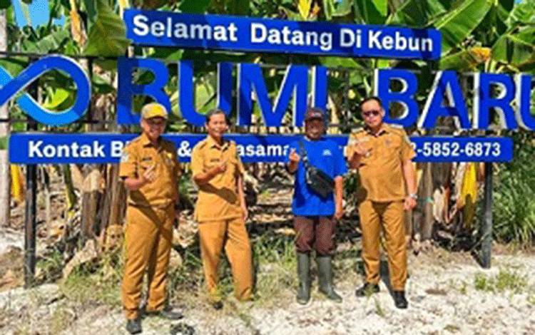 Camat Bukit Batu Lakukan Monitoring Wilayah di KM 42 Kebun Bumi Baru